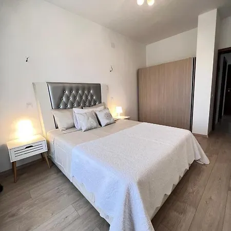 Hotel Atzarro Năvodari