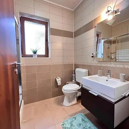 Vila Atzarro Vilă Năvodari