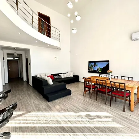 Vilă Vila Atzarro