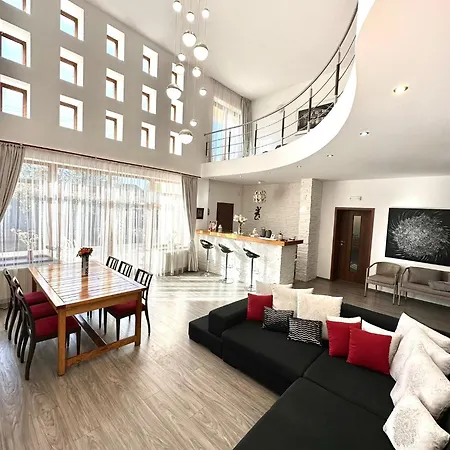 Atzarro Hotel