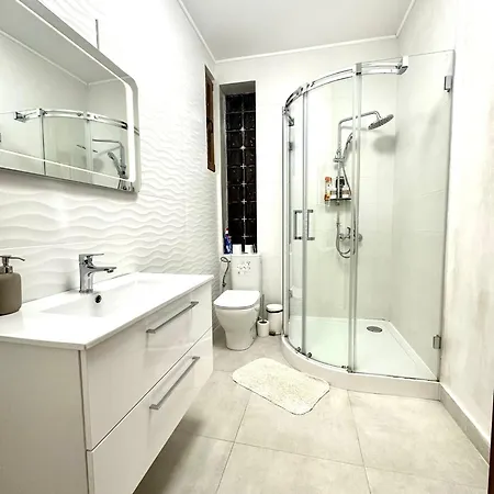 Vilă Vila Atzarro