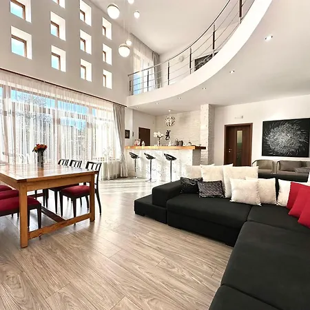 Hotel Atzarro Năvodari